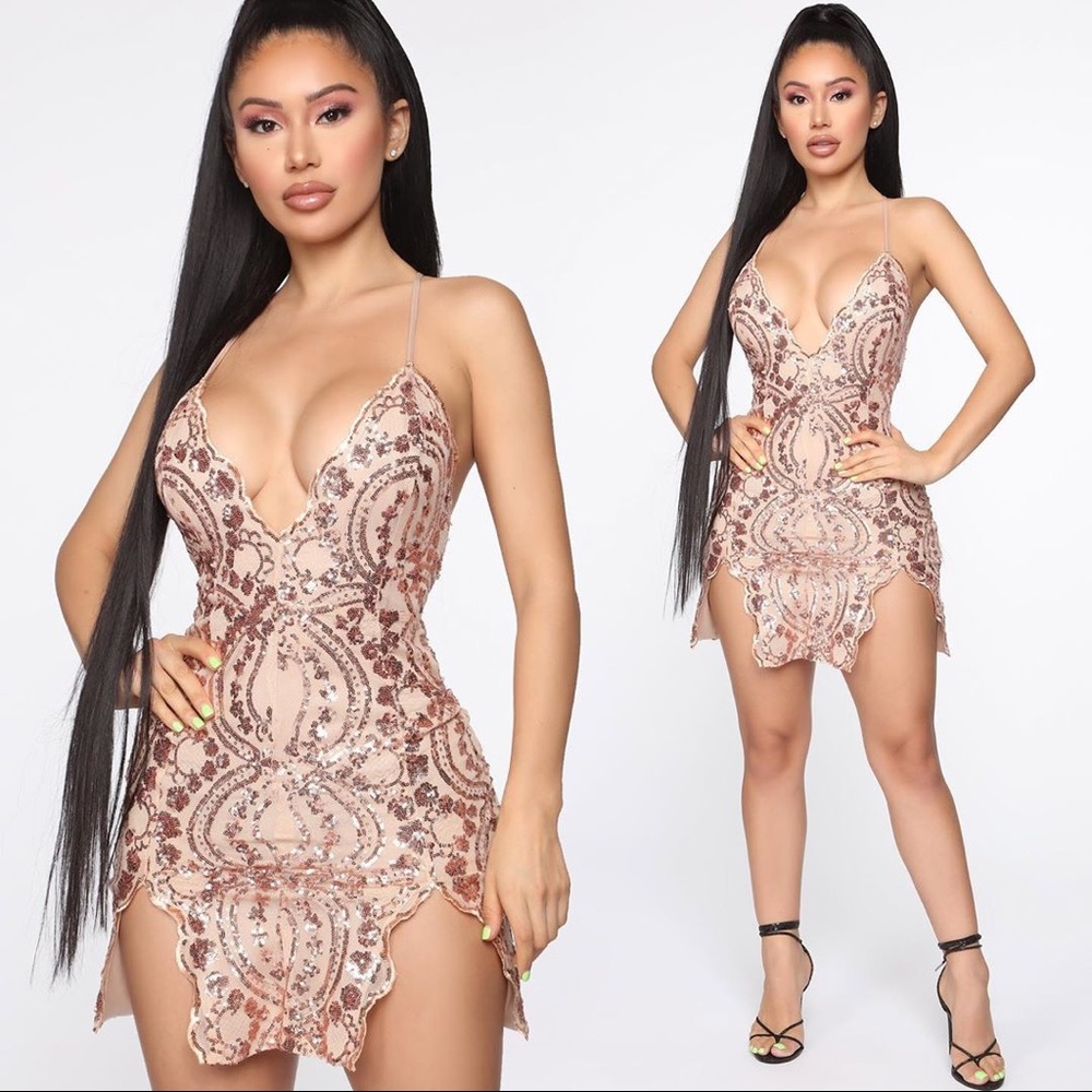 Dazzle On The Daily Sequin Mini Dress - Rose Gold